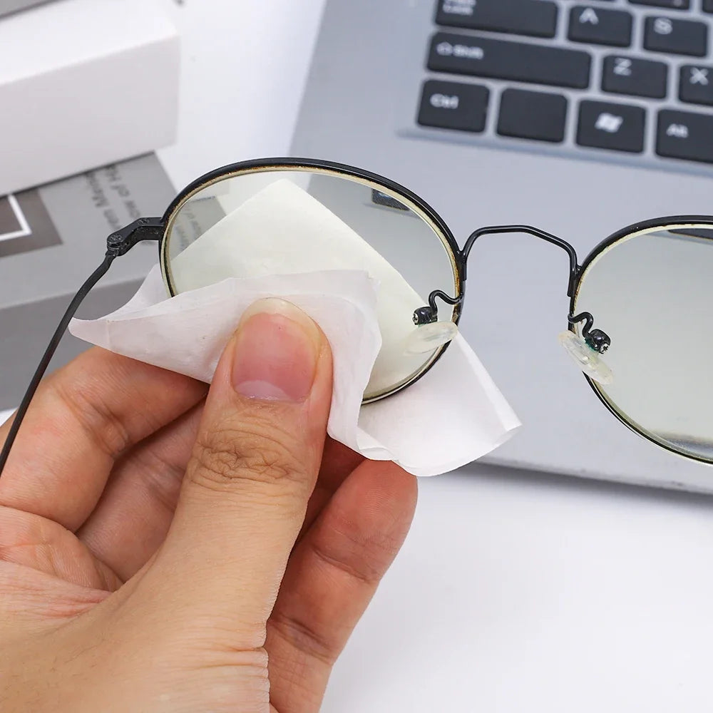 Eyewear Wipes, Disposable