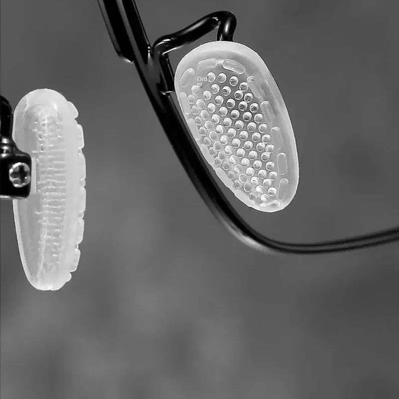 Nose Pads with Screwdriver
