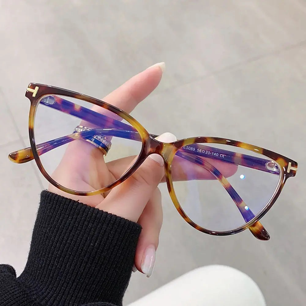 Korean Fashion Women Men