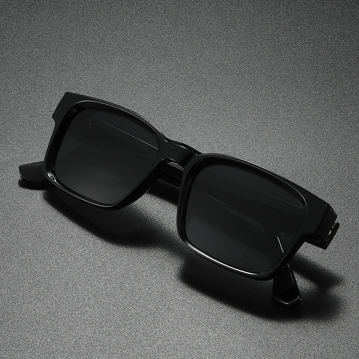Quality Square Polarized