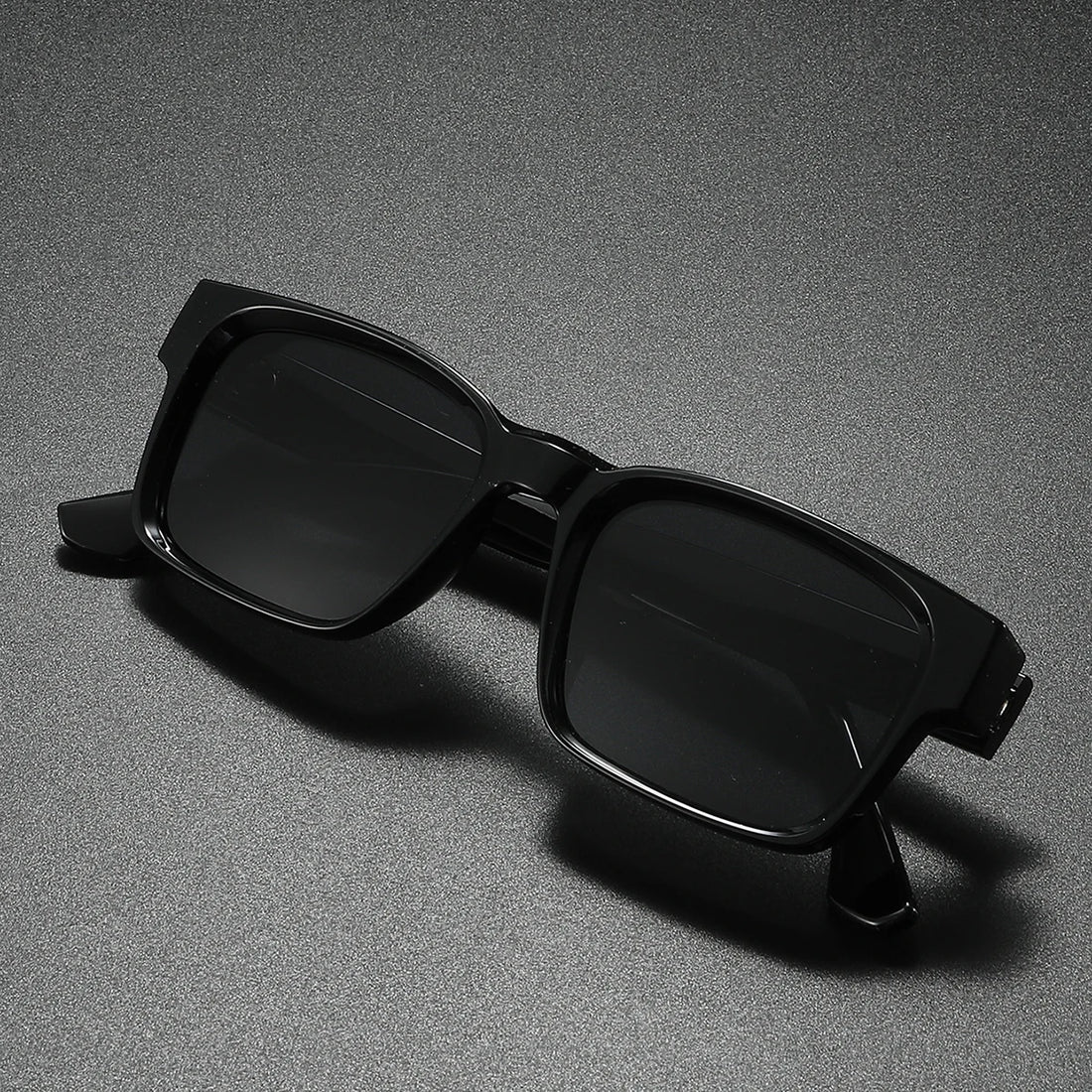 Quality Square Polarized