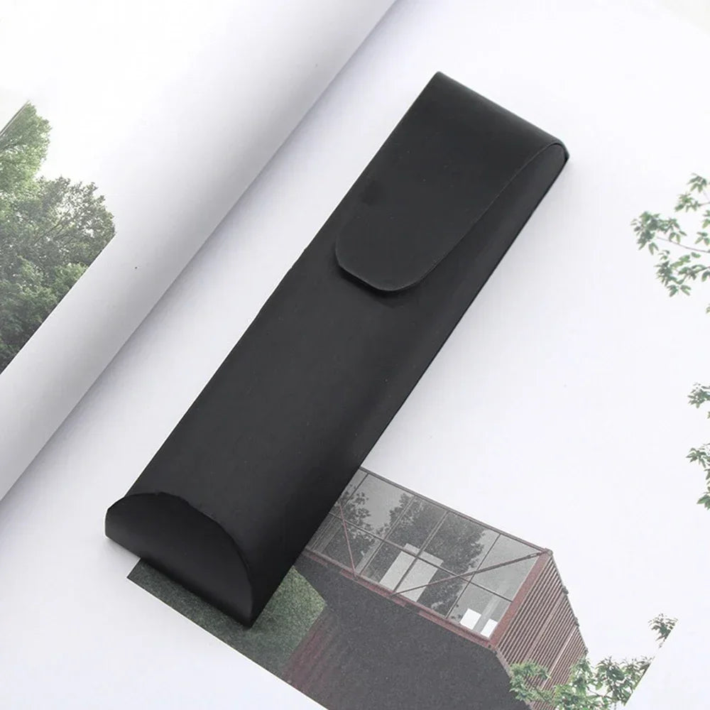 Black Clamshell Glasses Case