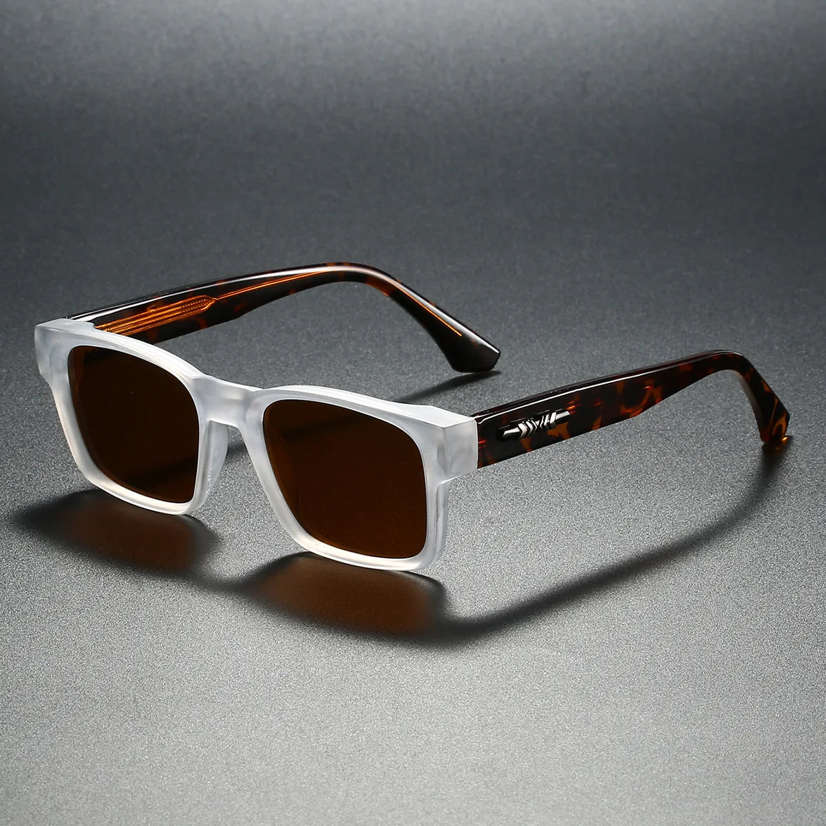 Quality Square Polarized